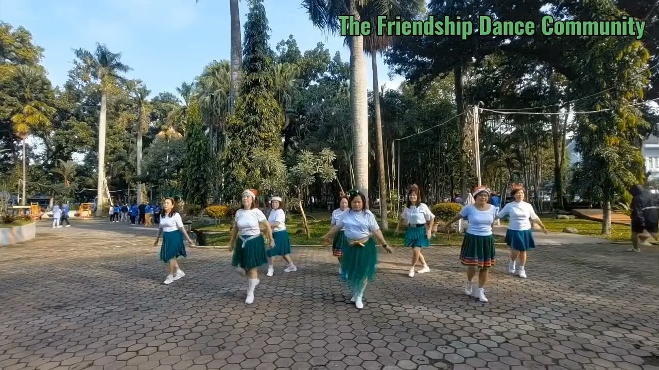 Jingle Bell Christmas Times 2025- Line Dance - Choreo : Adelaine Ade (INA) Nov 2025