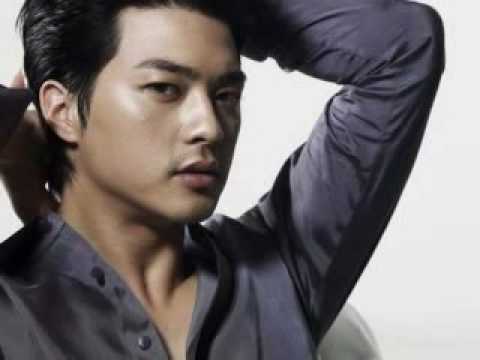 KIM JI HOON - Quin es ese hombre