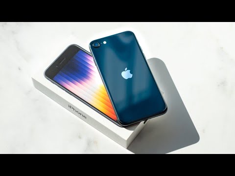 iPhone SE 3 (2022) Midnight - Unboxing and Review! 