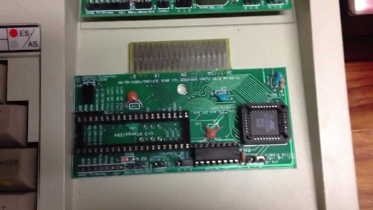 TI-99/4A 512K ROM/GROM multicart demo - YouTube
