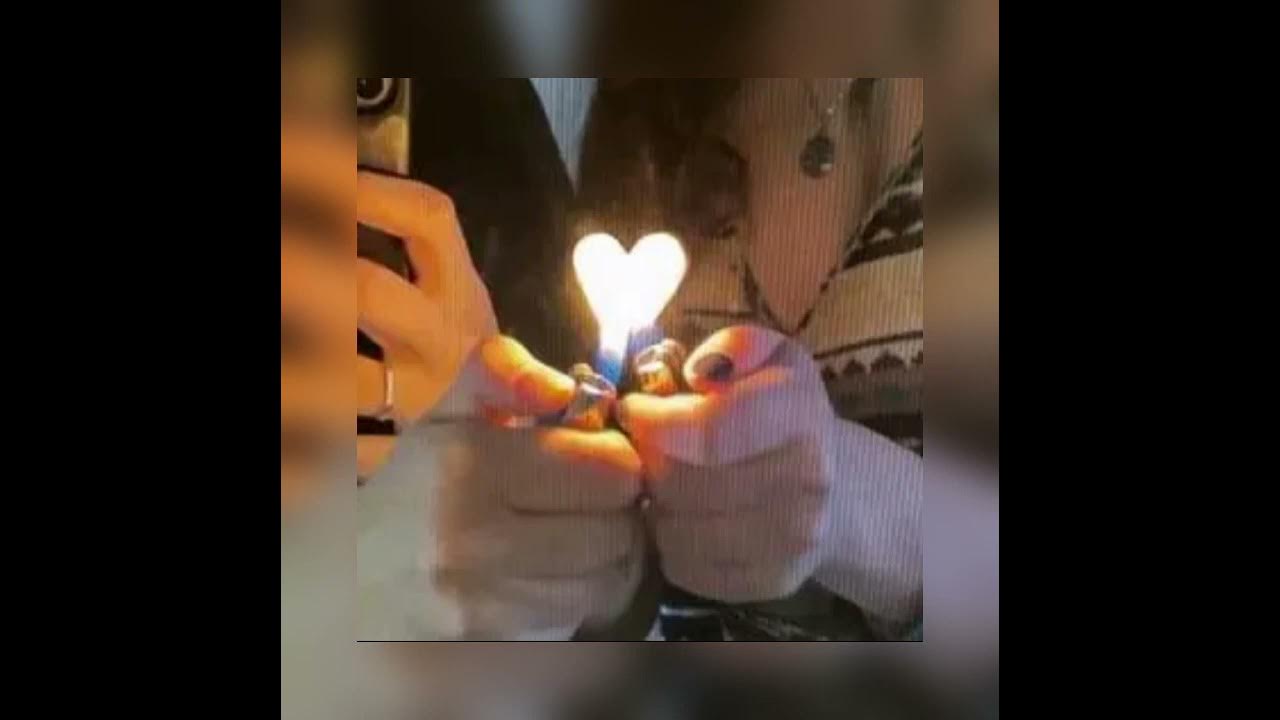 силуэт в окне. ночное окно. свет в окне. текст песни свет. ночные окна.