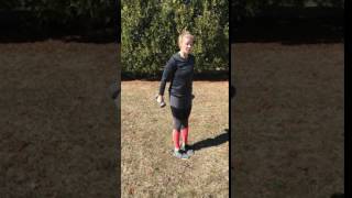 Reverse lunge with bicep curls