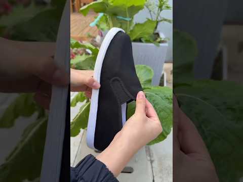 dekhie kaise ye log apni mehnat se juto to teyyar karte he #shortsfeed #informative #diy #creative