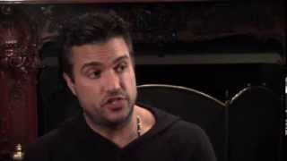 PULLING STRINGS  - Jaime Camil