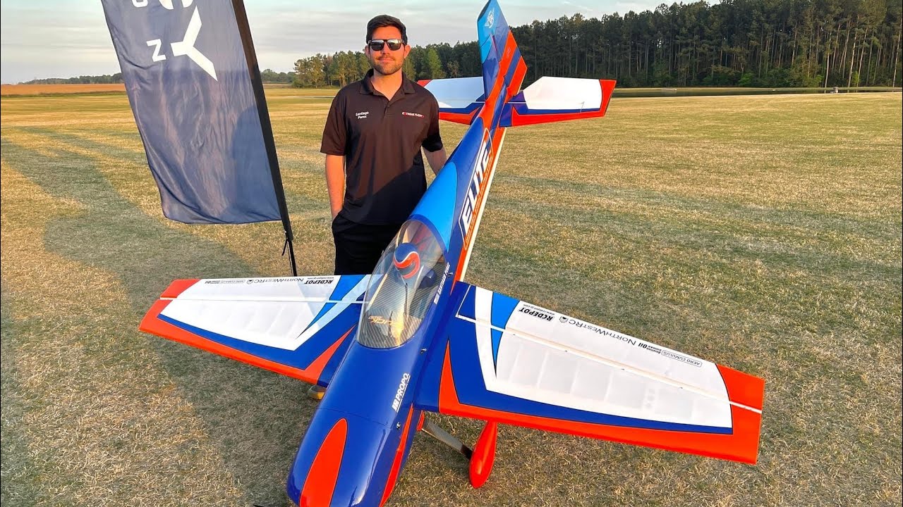 ExtremeFlight V2 105” Slick -Santiago Perez