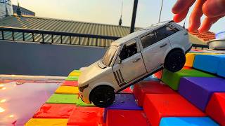Toy Cars Slide play Sliding Cars Jump into Water