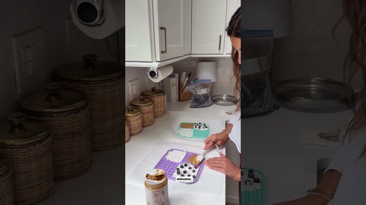 Lick Mat DIY | Dog Mom | Puppy Hacks | Golden Retriever | Rottweiler | Lauren McBride