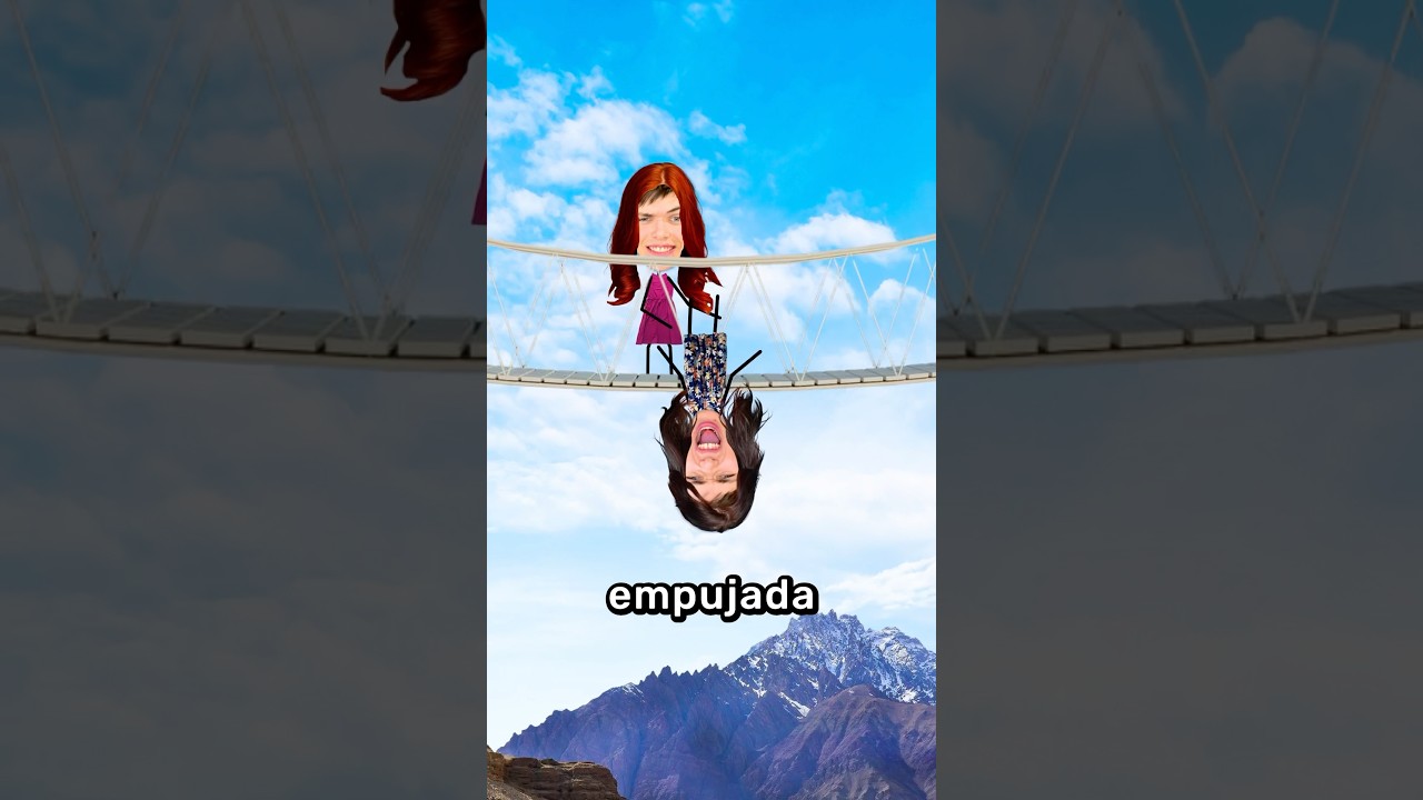 Empuja A Su Amiga De Un Puente 😨