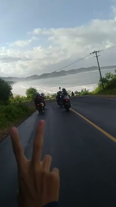 Story WA Pantai Soge Pacitan (Bad Liar)