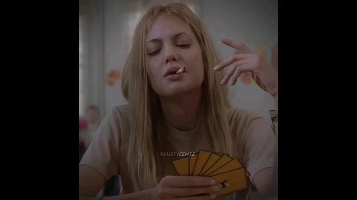 hands on your knees im angelina jolie 😻 || girl interrupted #malef1centz #angelinajolie #shorts
