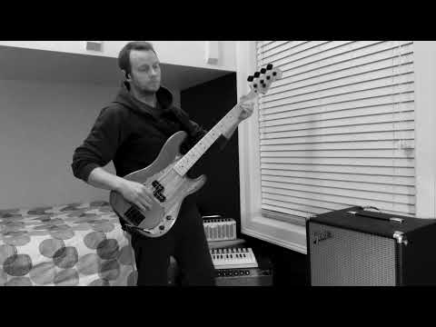 Dire Straits - Lady Writer (Bass Cover)