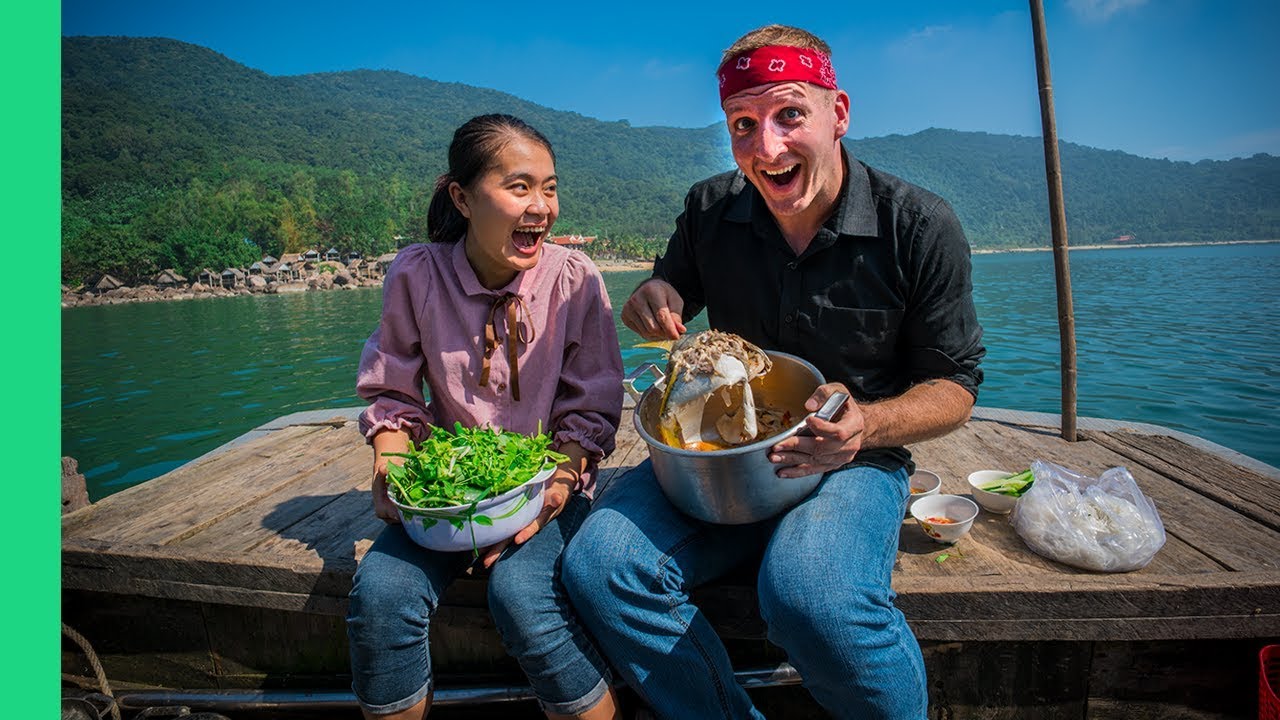 HOTPOT on a Boat and Discovering Vietnam