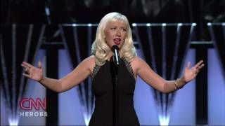 Christina Aguilera - Beautiful (Live) Resimi