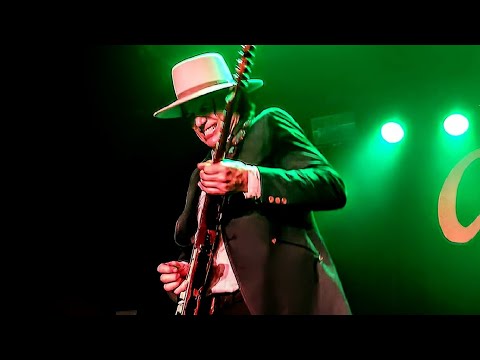 IAN MOORE - CHAMPAGNE & REEFER - 6/19/26