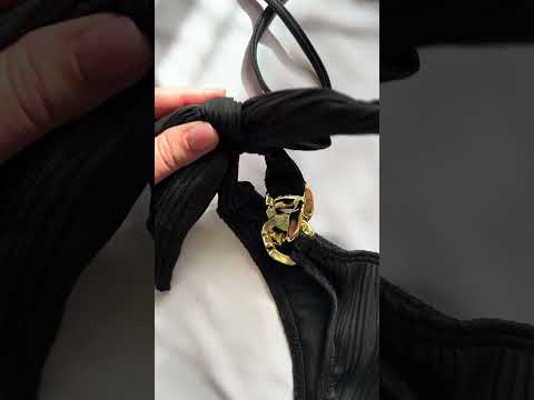 Жіночий роздільний купальник бікіні на зав'язках фактурний з ланцюжками TEXTURED CHAIN чорний, видео 2