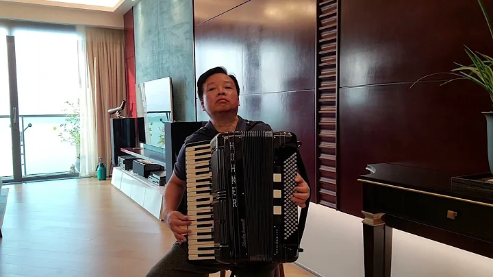 David Kwok Plays Accordion Solo: Tico-Tico no fuba...