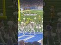 The Grinch steals the show 😂🏟️ ⁠⁠( 🎥: TikTok / _rrrelle ) ⁠