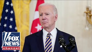 Former Clinton pollster sends dire warning to Dems Profile