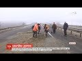 Одеські поліцейські цілодобово охоронятимуть яму на київській трасі