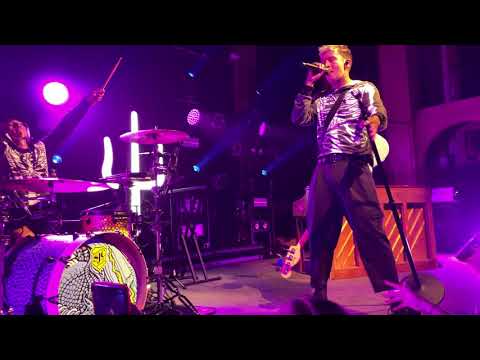 Twenty One Pilots - Chlorine - Live At Bluebird Theatre