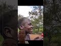 Increíble esta tribu sé solprende al probar un Bombón 🍭 #viralvideo