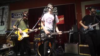 Watch Titus Andronicus In A Small Body video