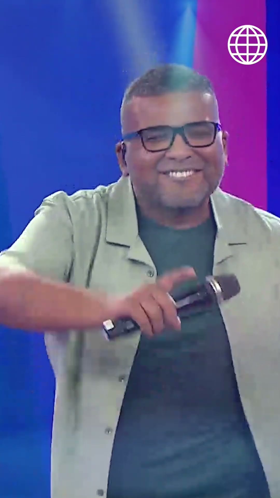 #EstásEnTodas Choca y Natalie en mood nosotros después de una botella de champagne ?