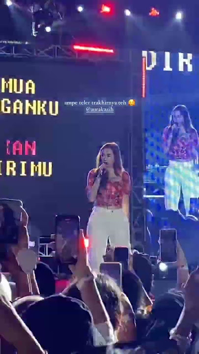 Mari Bercinta Bareng Aura Kasih Baju Terlihat Transparan di Akhir Vedio Semoga Makin Sukses Selamat
