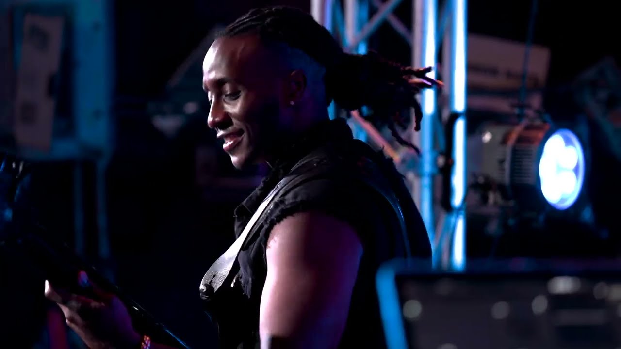 Blind Earz - The Experiment (Official Live Video)