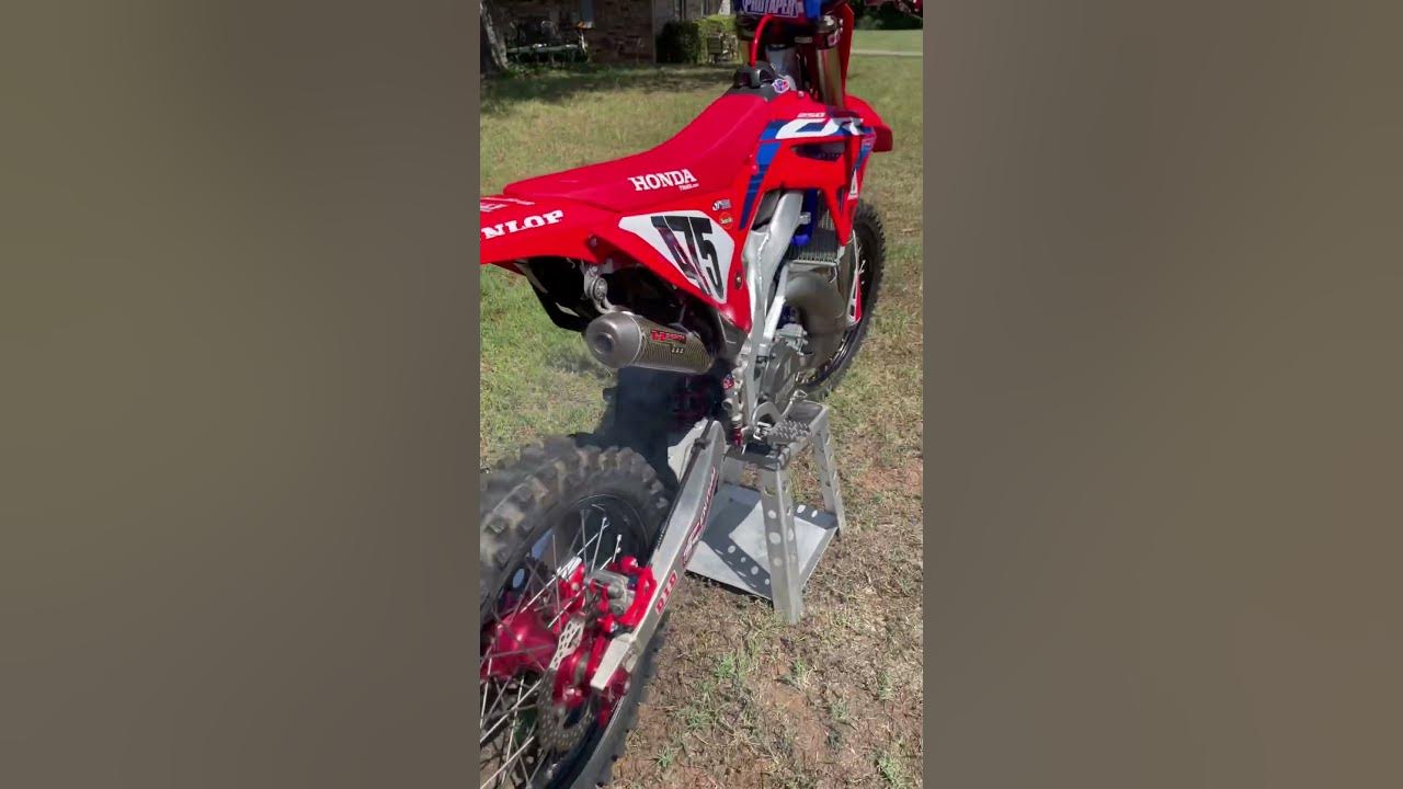 cr250-running-lectron-shorty-and-vp-race-fuel-c12-shorts-2stroke