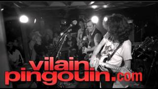 Watch Vilain Pingouin Viva Llection video