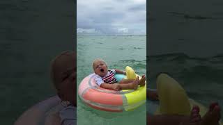 Funny Toddlers Swimming video! Toddlers swimming moments