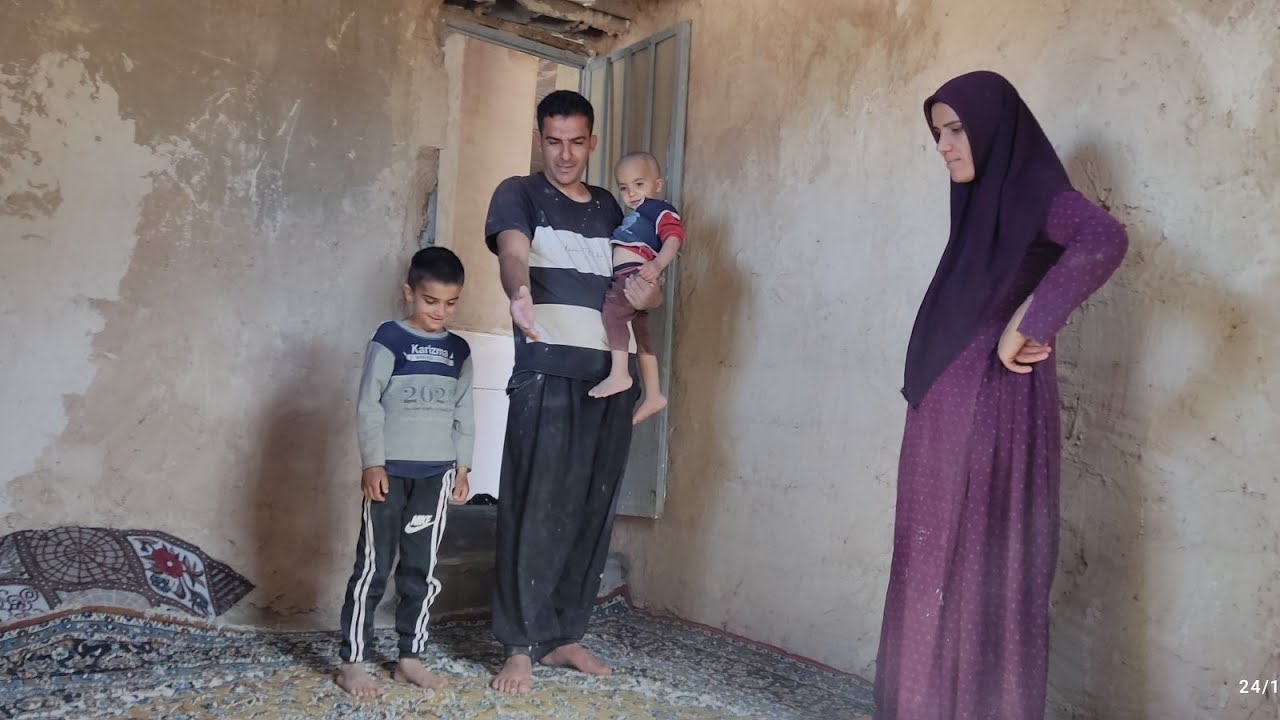 Saleh helps the old man in the village and carpets the room.