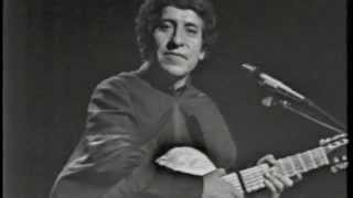 Video thumbnail of "VICTOR JARA - Cuando voy al trabajo / El derecho de vivir en paz"