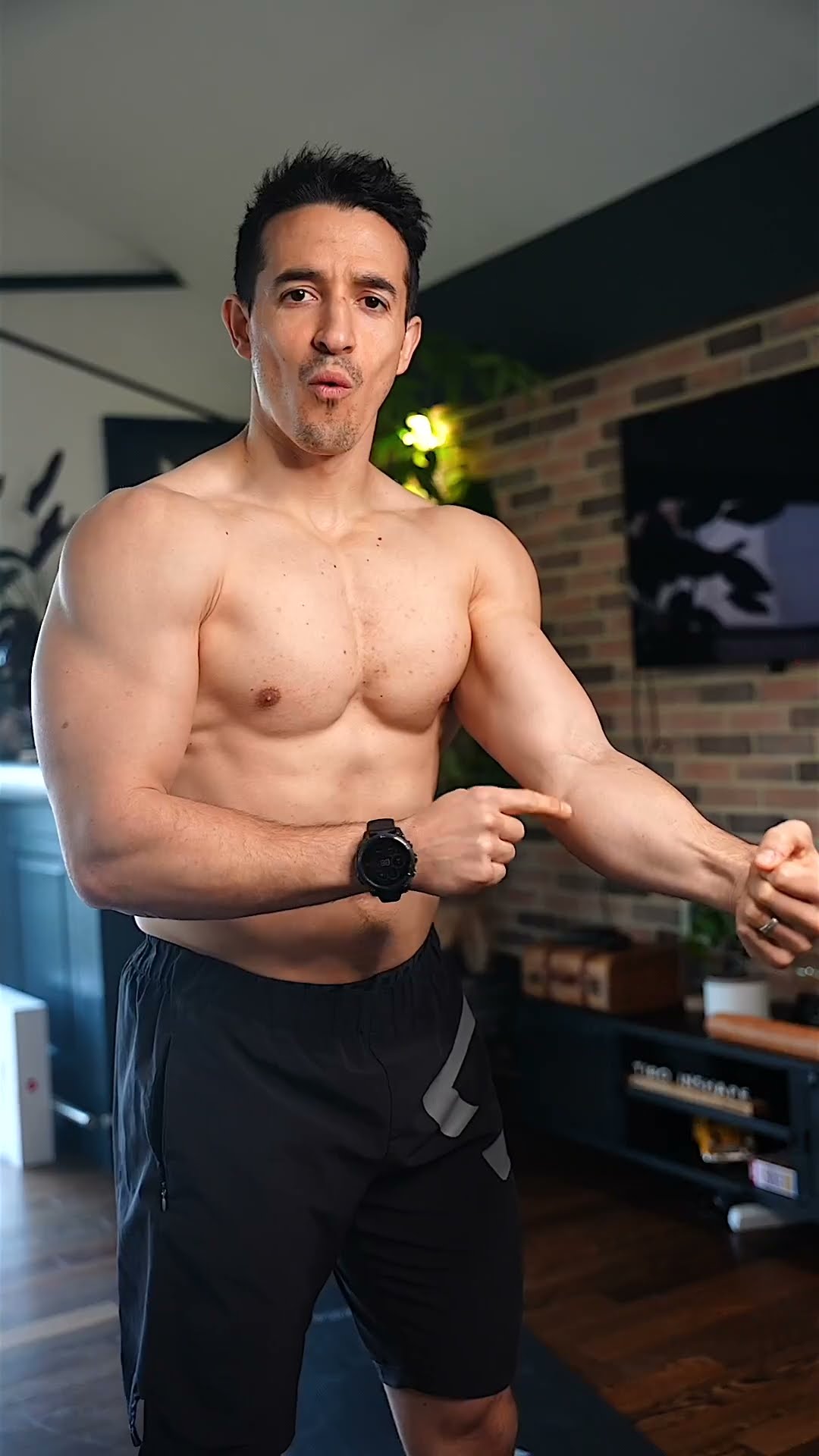 WANNA WORK THESE ? DO THIS ! ? (build muscle with dumbbell at home)