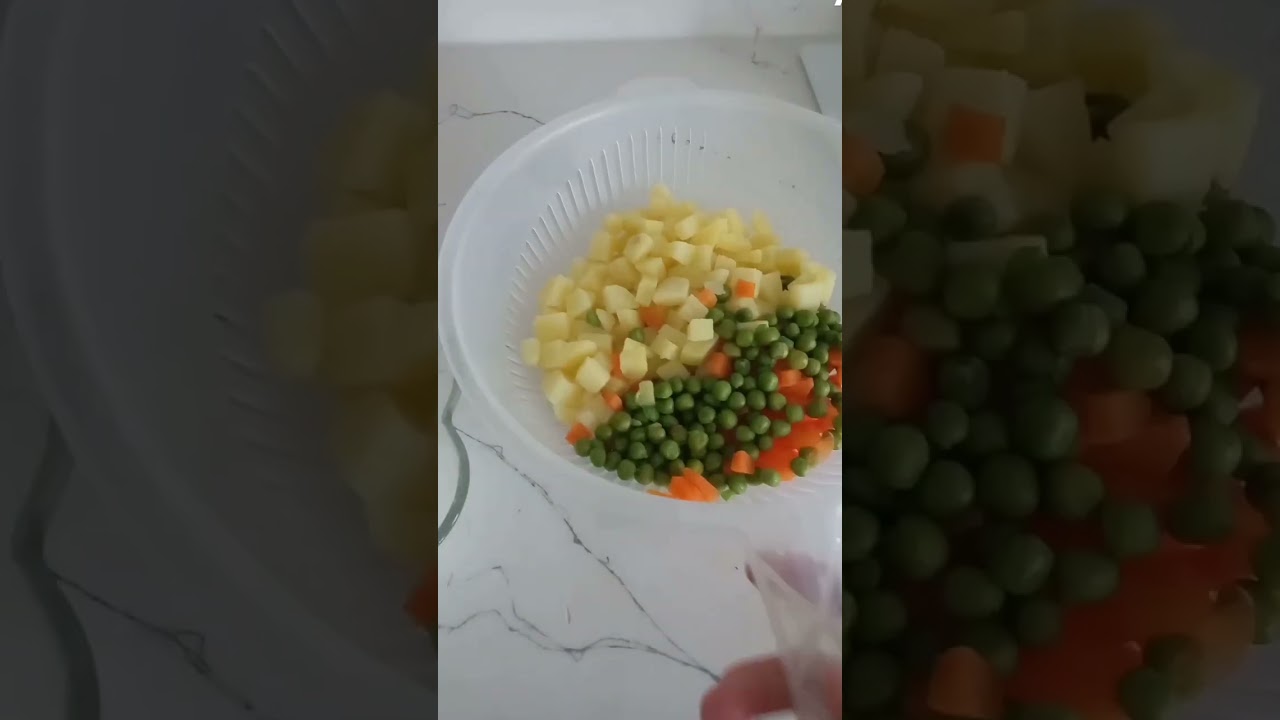 SAĞLIKLI PRATİK ÇOK LEZZETLİ SALATA TARİFİ 👍#salatatarifleri ##yoğurtlusalata#cooking #shorts