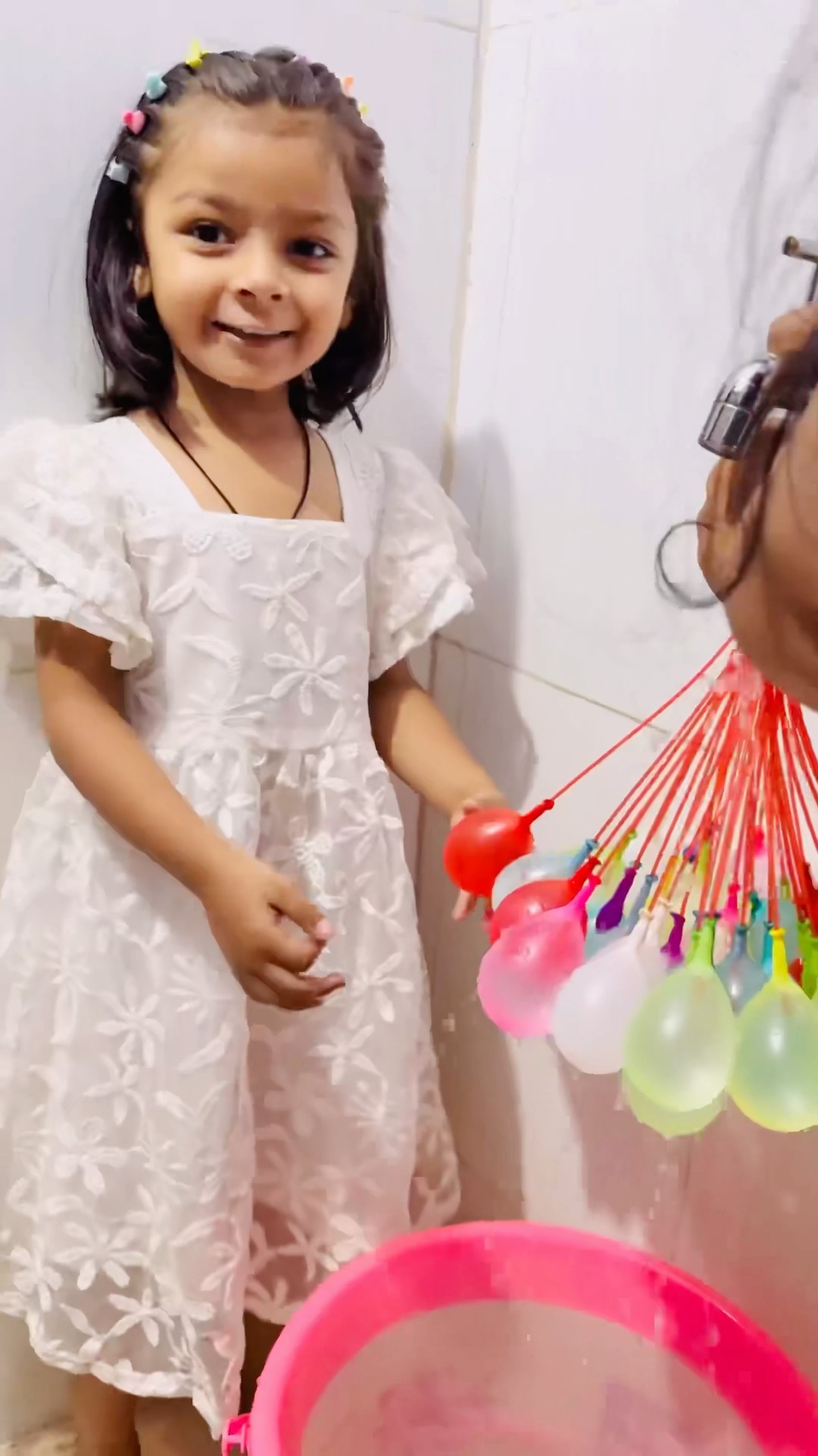 Tooktook balloon me bhar li marne le liye
