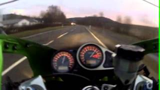 : Kawasaki Ninja ZX9R