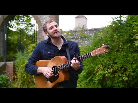 Dessie Magee - Nose on the Grindstone (Live - Tyler Childers Cover)
