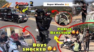 Public reaction on my super wheelie 😍 ||  police searching me 🥵 | Boys shocked 😨 @mrrjrider screenshot 3