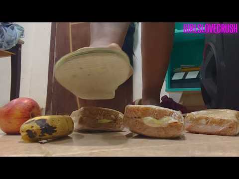 Tall & Sturdy Girl Crush Sandwiches | Flip Flops Crush Food 🥰