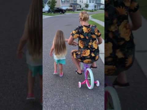 Mom rides kid bike! 😂😂😂😂😂