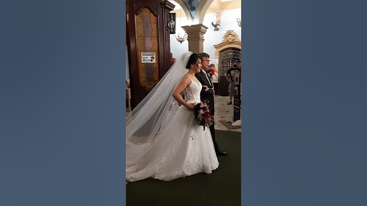 LADO CERTO DA ENTRADA DA NOIVA NA CERIMÔNIA DE CASAMENTO - ENTRADA DA NOIVA NA IGREJA #shorts