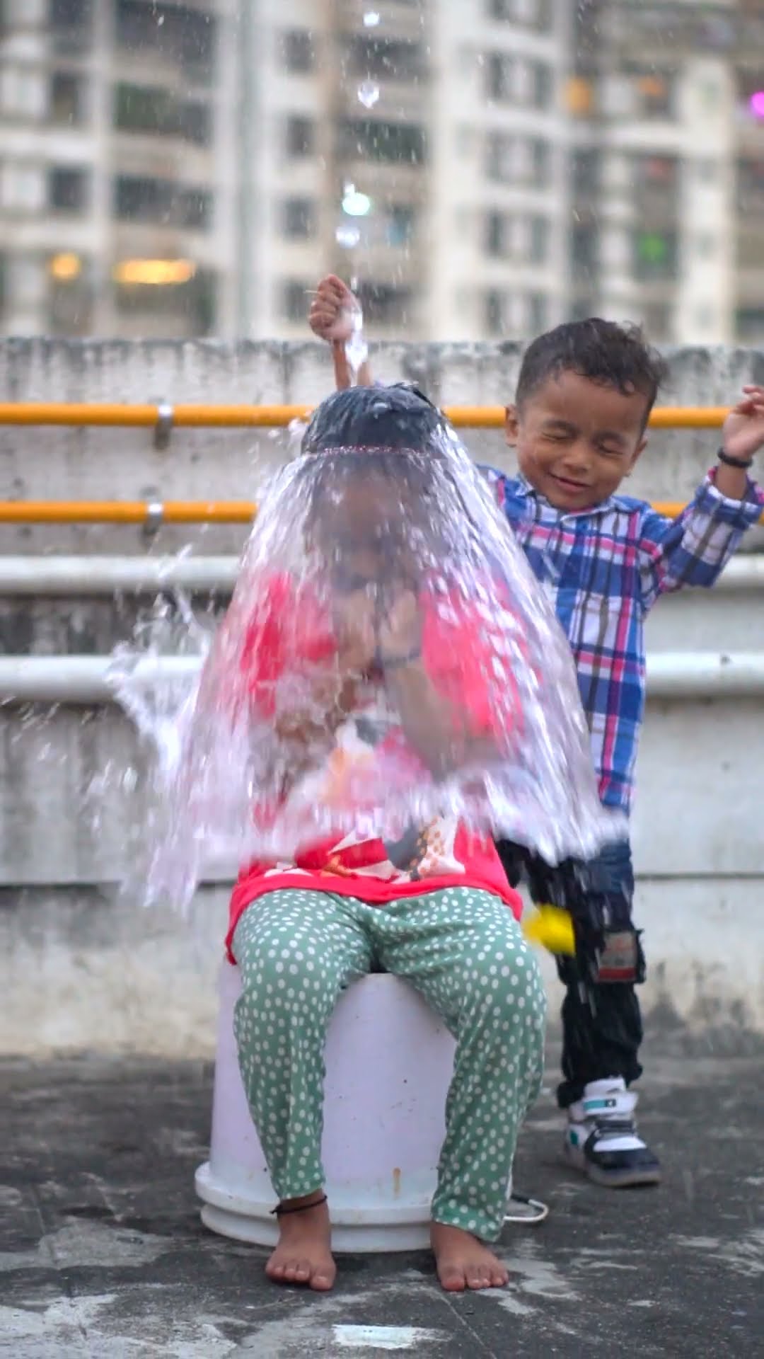 Jhooti khai thi kasam Balloon   #shorts #arhaankimasti #viralvideo