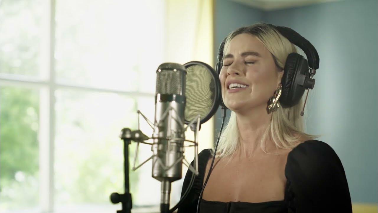 LYRA "Light Me Up" ~Riverdance Animated Adventure (Official Video) LYRA "Light Me Up" ~Riverdance Animated Adventure (Official Video)