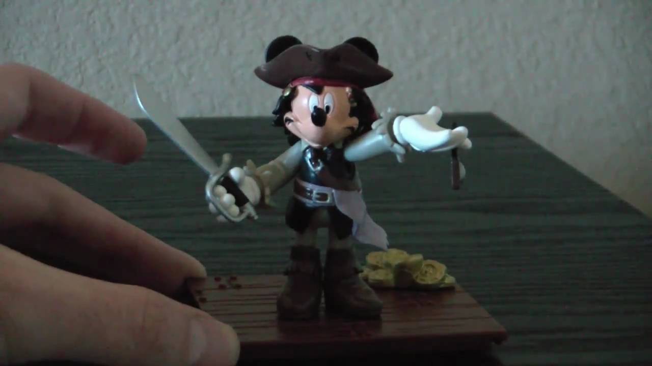 Disney Pirates Of The Caribbean Mickey Mouse as Captain Jack