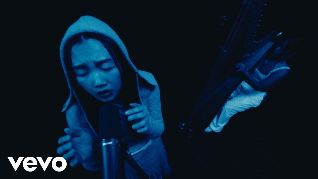 Cover AUDREY NUNA - Mine (Live Performance Video)