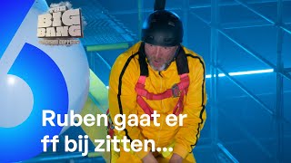 Ruben KLAPT KEIHARD met KLEINE RUBEN op de balk 🤕 | The Big Bang