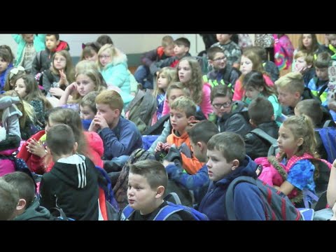 Poland elementary school dedicates awards from 'Wonder' movie