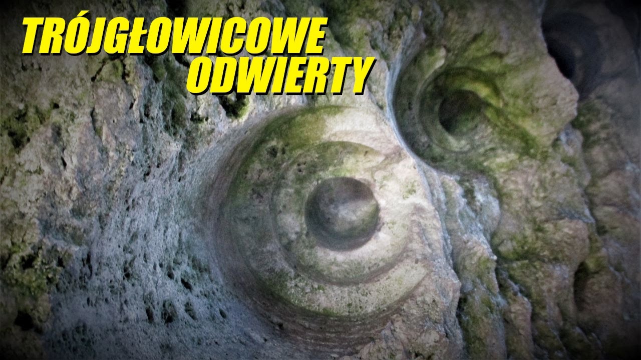 ODWIERTY TRÓJGŁOWICOWE NA ZAMKU (Ogrodzieniec, Grudzień 2021)